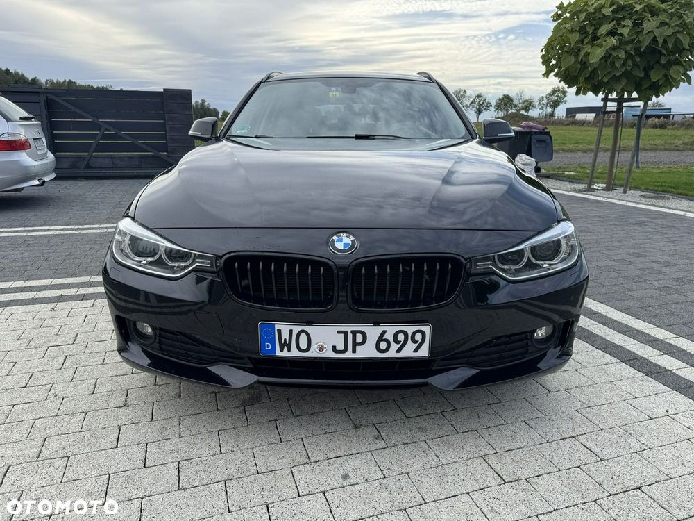 BMW Seria 3 318d Luxury Line - 2
