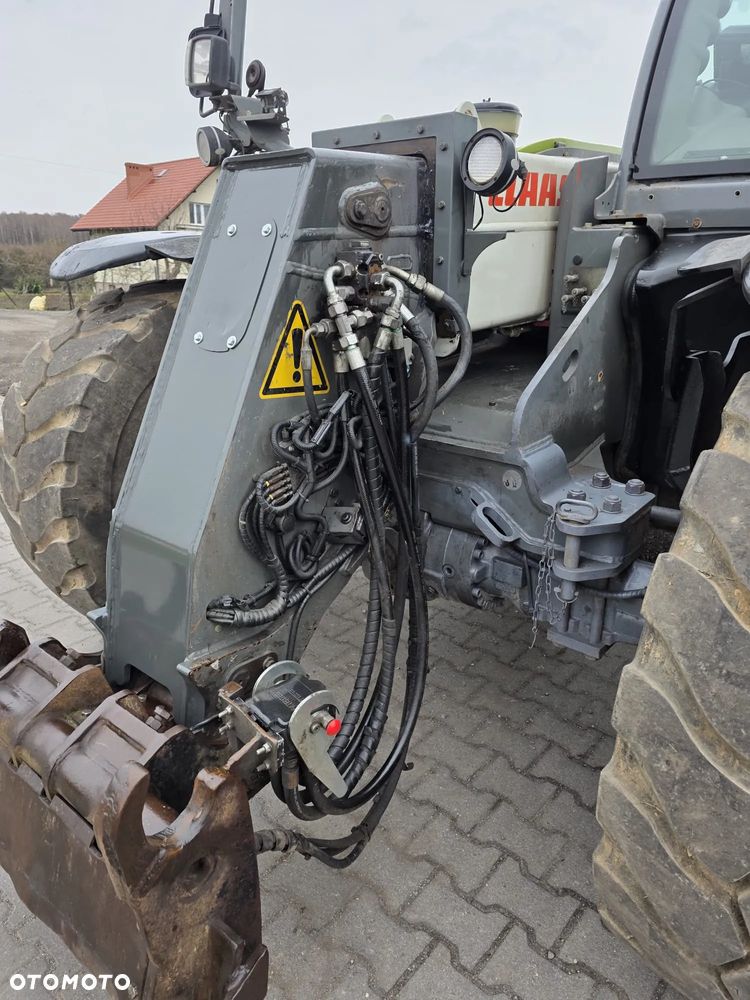 Claas Scorpion 7055 - 12