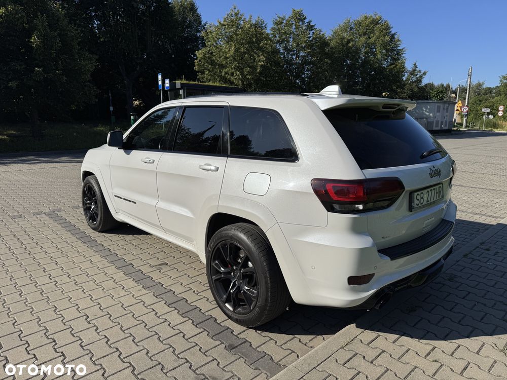 Jeep Grand Cherokee - 4