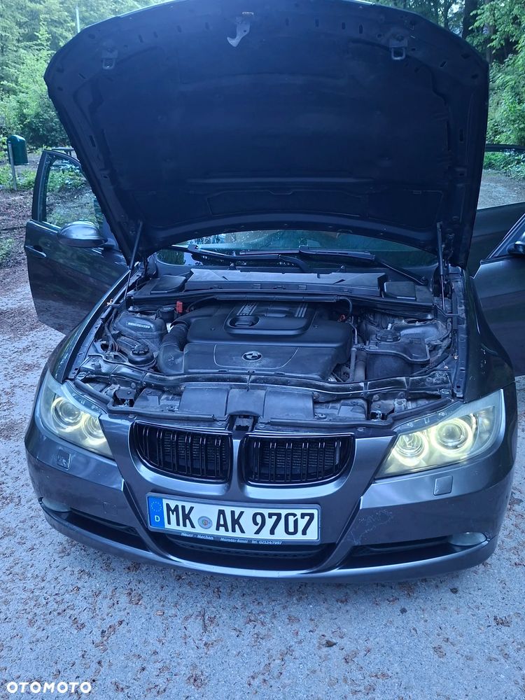 BMW Seria 3 320d - 12