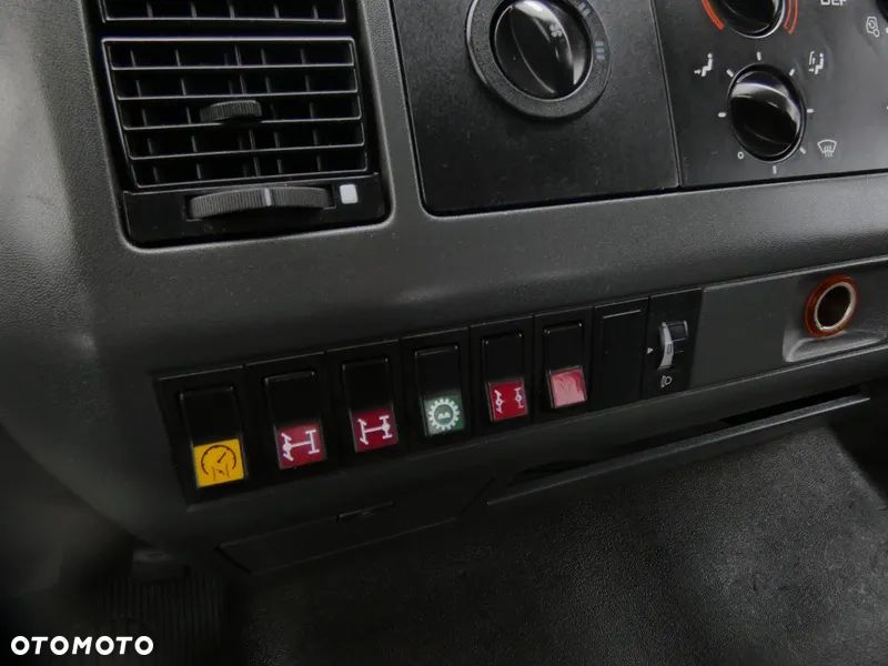 MAN LE 18.250 Z Niemiec / Wywrotka 4x4 z reduktorem / - 16