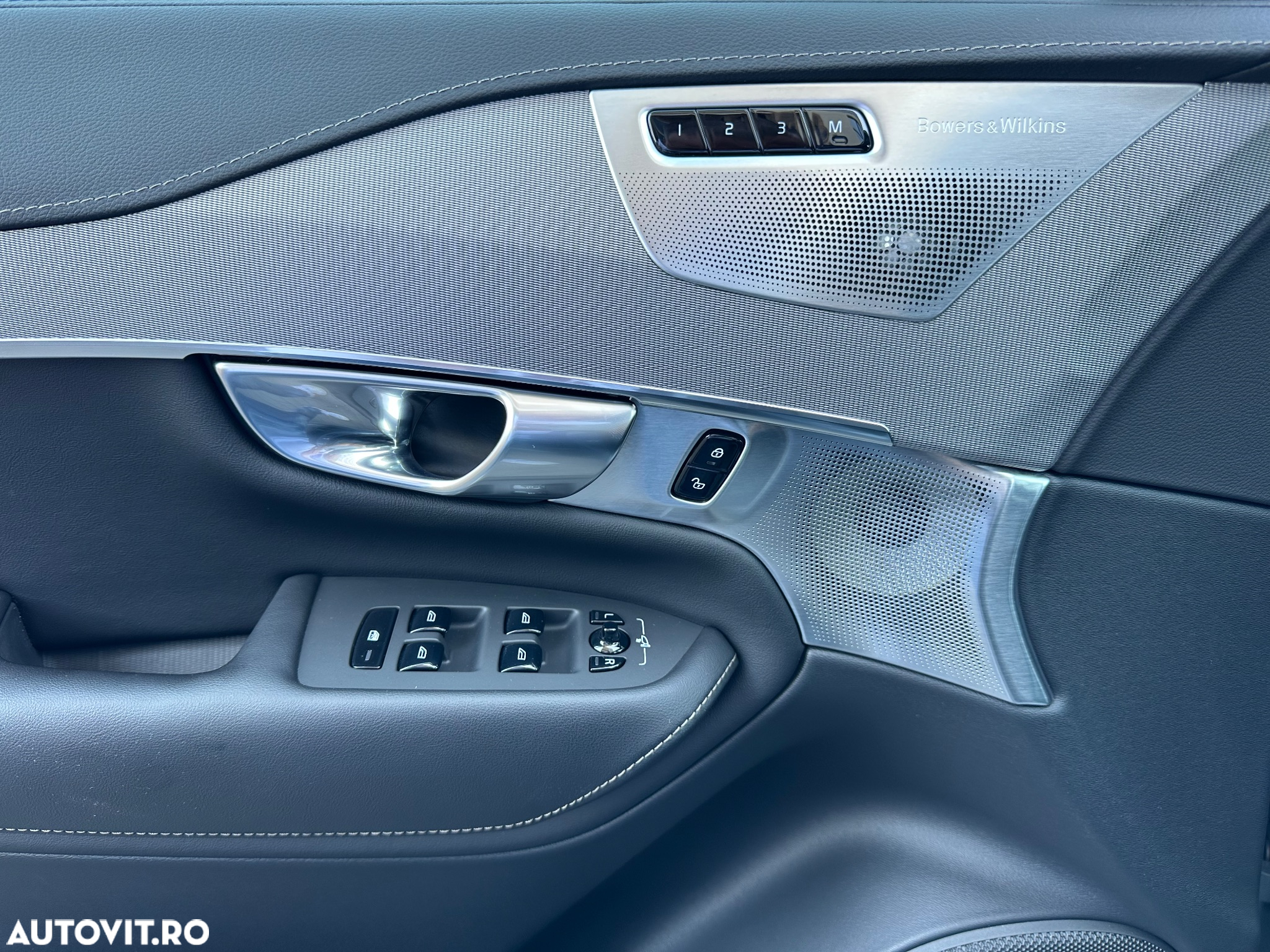 Volvo XC 90 B5 MHEV AWD 5 locuri R-Design - 33