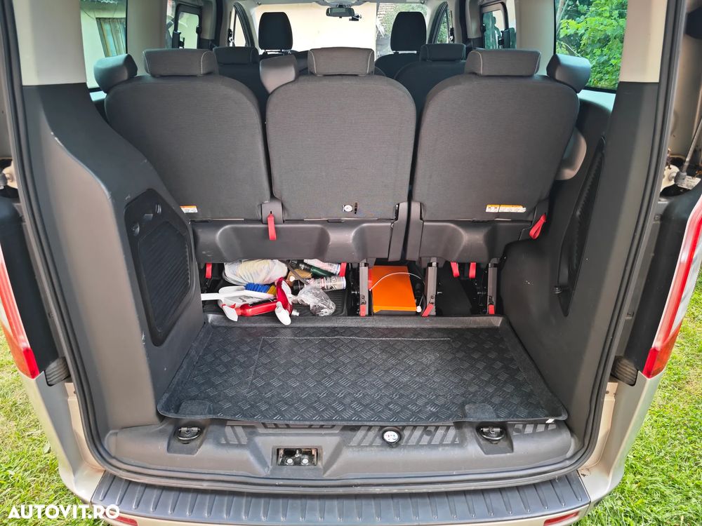 Ford Tourneo Custom 300 L1H1 VA Titanium - 18
