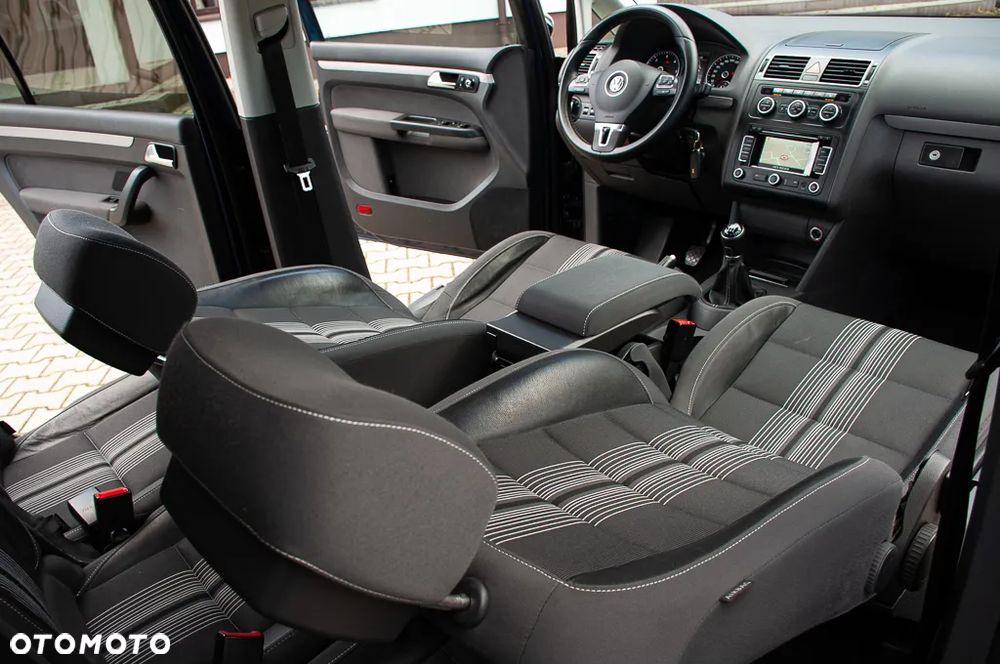 Volkswagen Touran 1.6 TDI DPF MATCH - 36