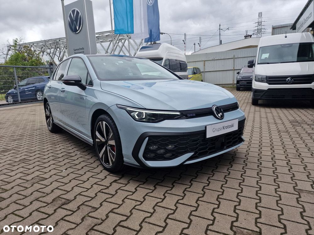 Volkswagen Golf - 3
