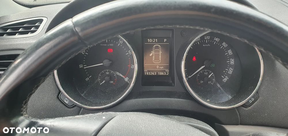 Skoda Yeti 1.8 TSI DSG 4x4 Elegance - 6