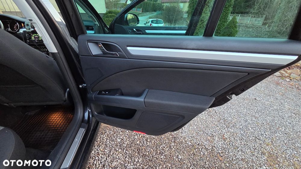 Skoda Superb 2.0 TDI DSG Ambition - 22