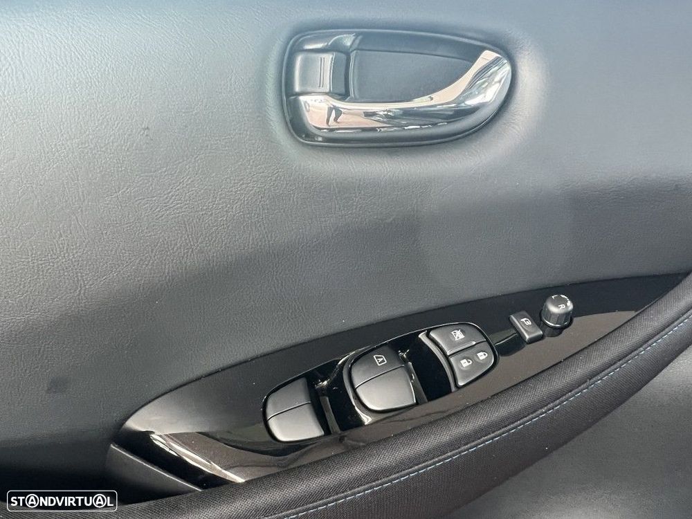 Nissan Leaf N-Connecta Two Tone - 5