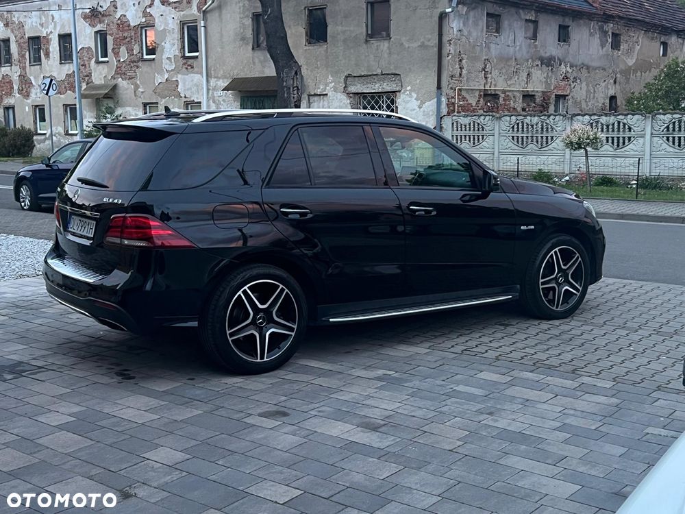 Mercedes-Benz GLE AMG 43 4Matic 9G-TRONIC AMG Line - 13