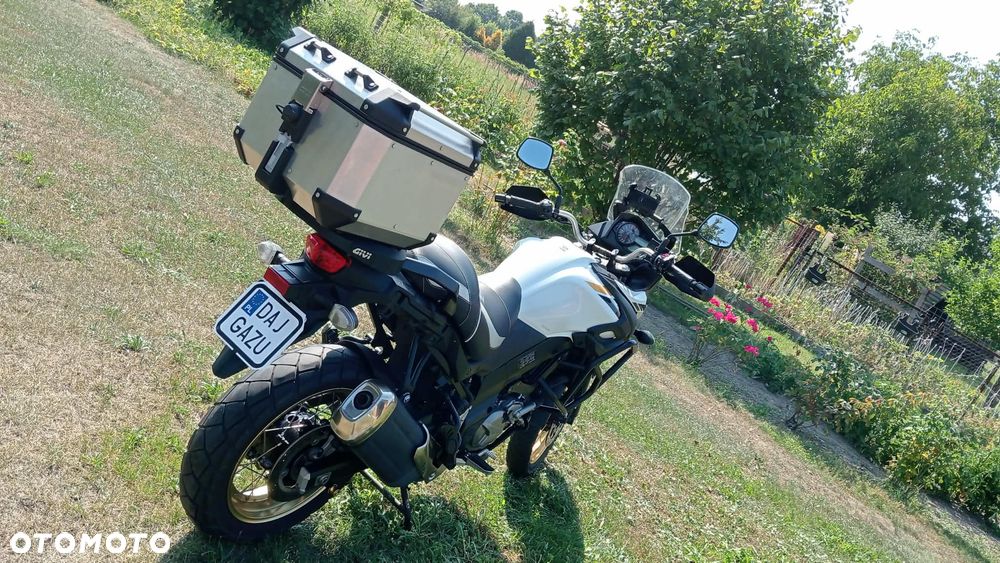 Suzuki V-STROM - 8