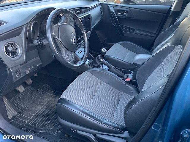 Toyota Auris 1.6 Premium Comfort - 8