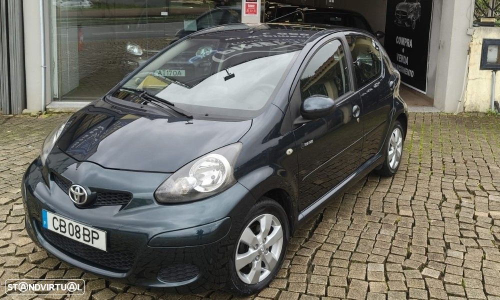 Toyota Aygo 1.0 - 2