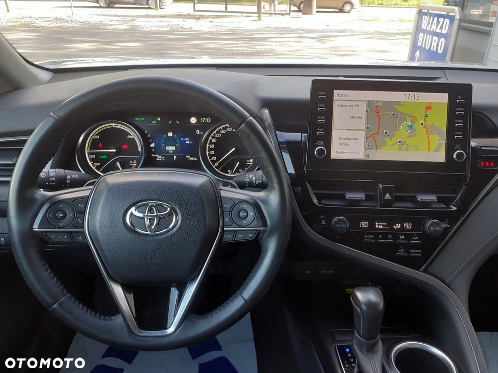 Toyota Camry 2.5 Hybrid Executive CVT - 9