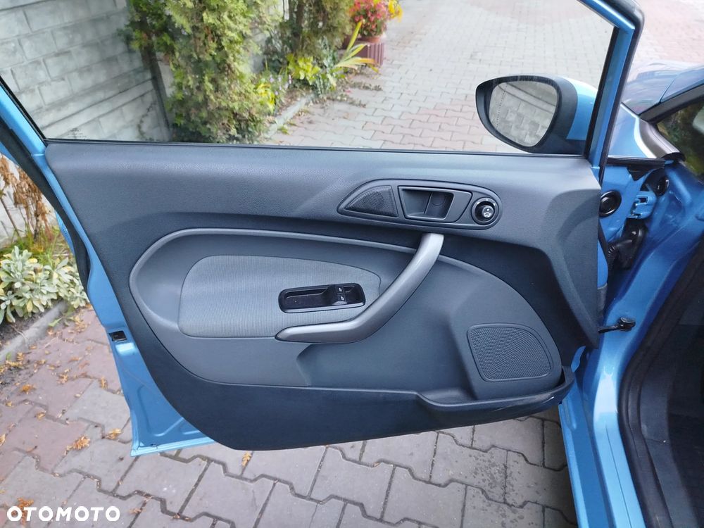 Ford Fiesta - 18
