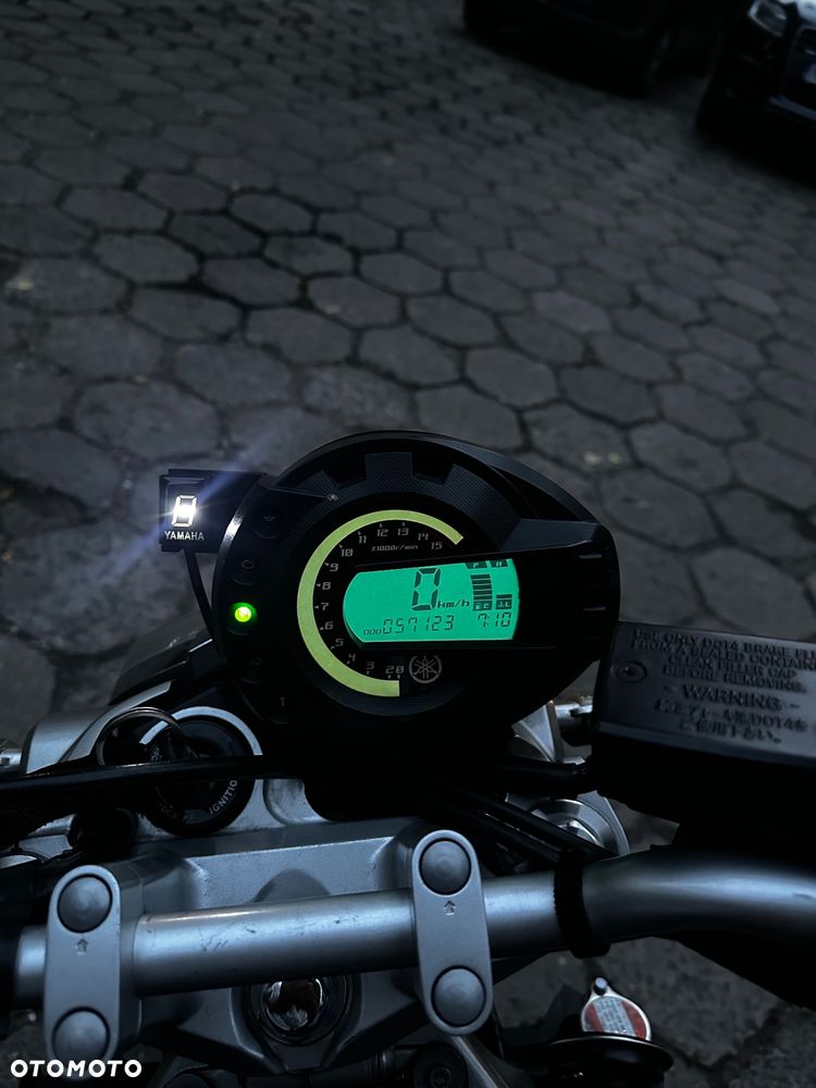 Yamaha FZ6 - 8