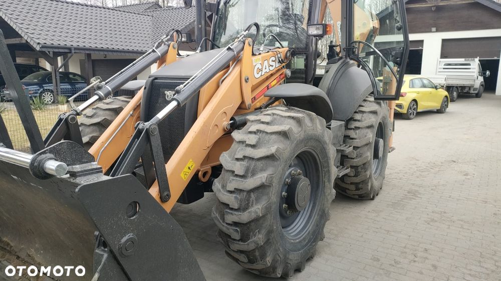 Case 695ST - 5