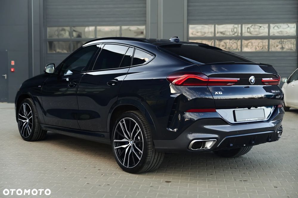 BMW X6M - 12