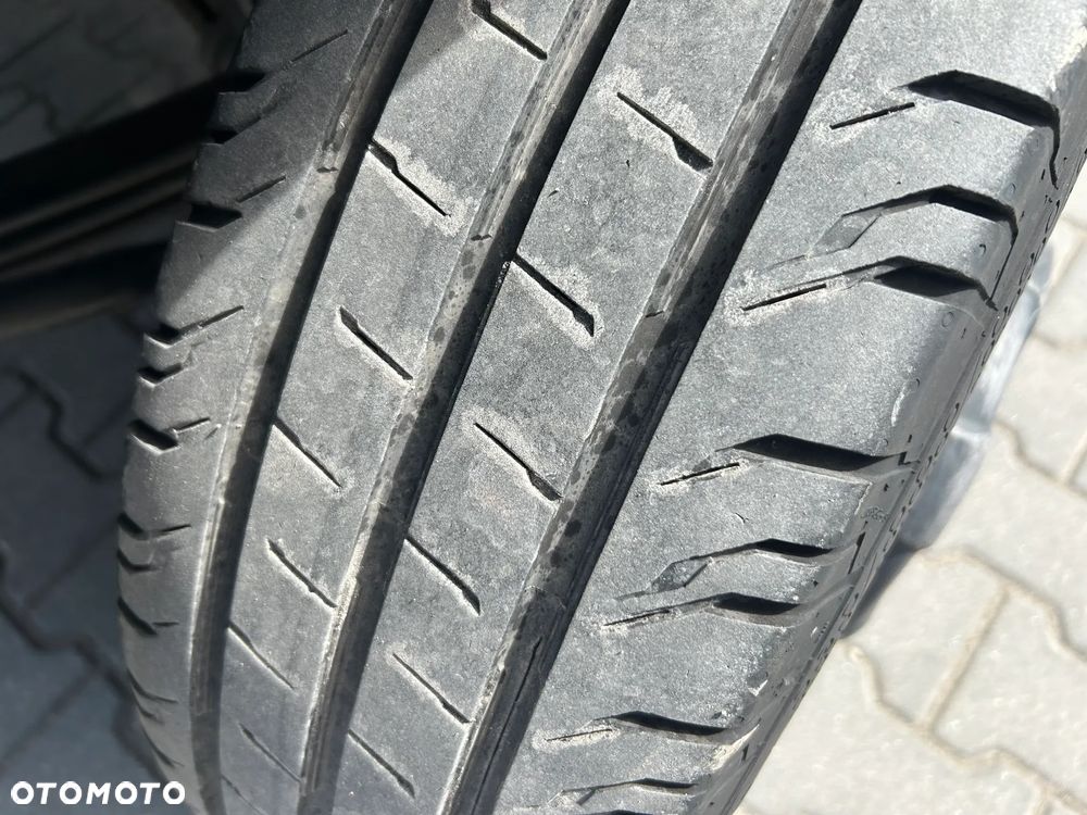 Nissan Atleon 56.120 DMC 3,5T - 7
