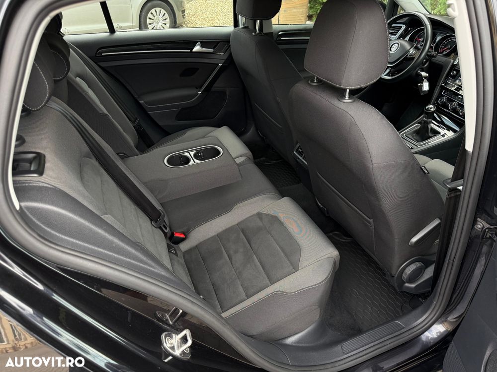 Volkswagen Golf 2.0 TDI 4Motion BMT Comfortline - 12