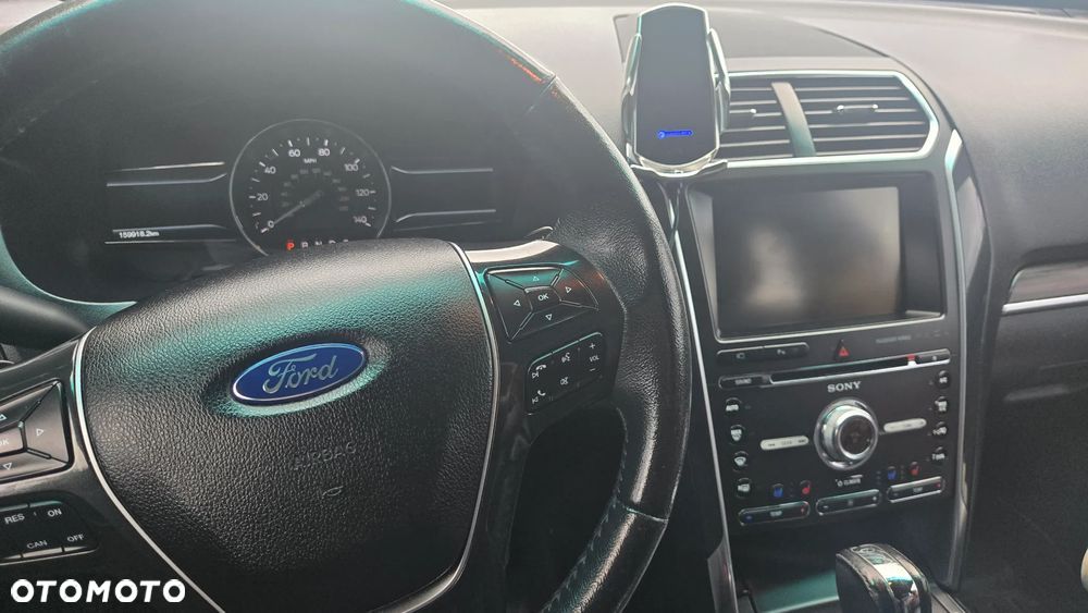 Ford Explorer - 4