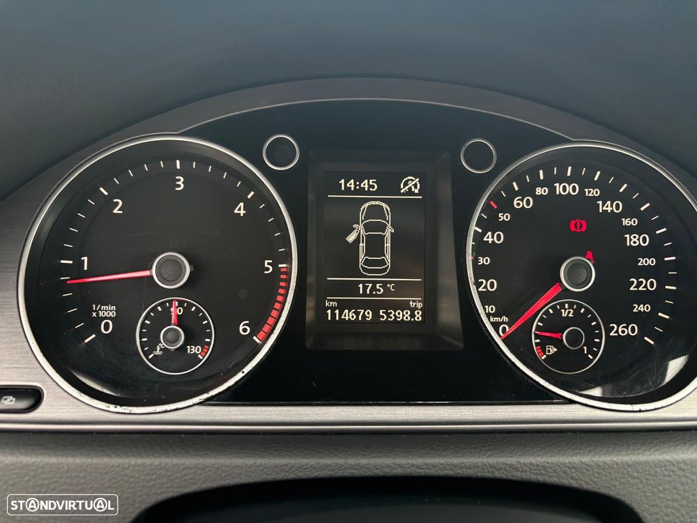 VW Passat 1.6 TDI DPF BlueMotion - 12