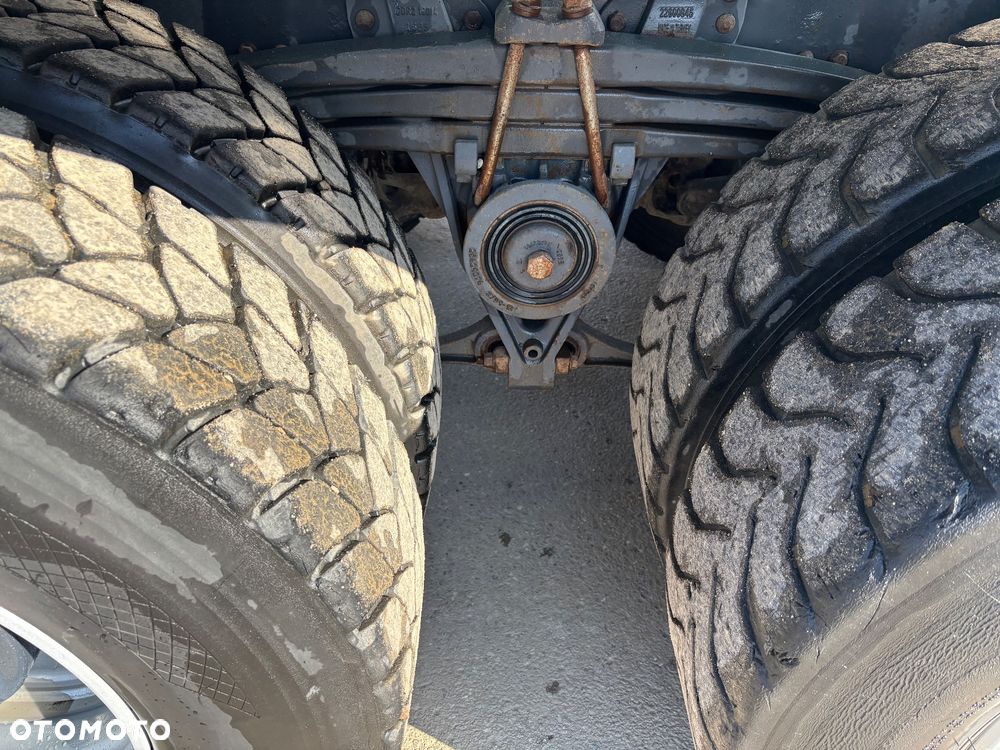 Volvo FMX 460 8x4 - 12