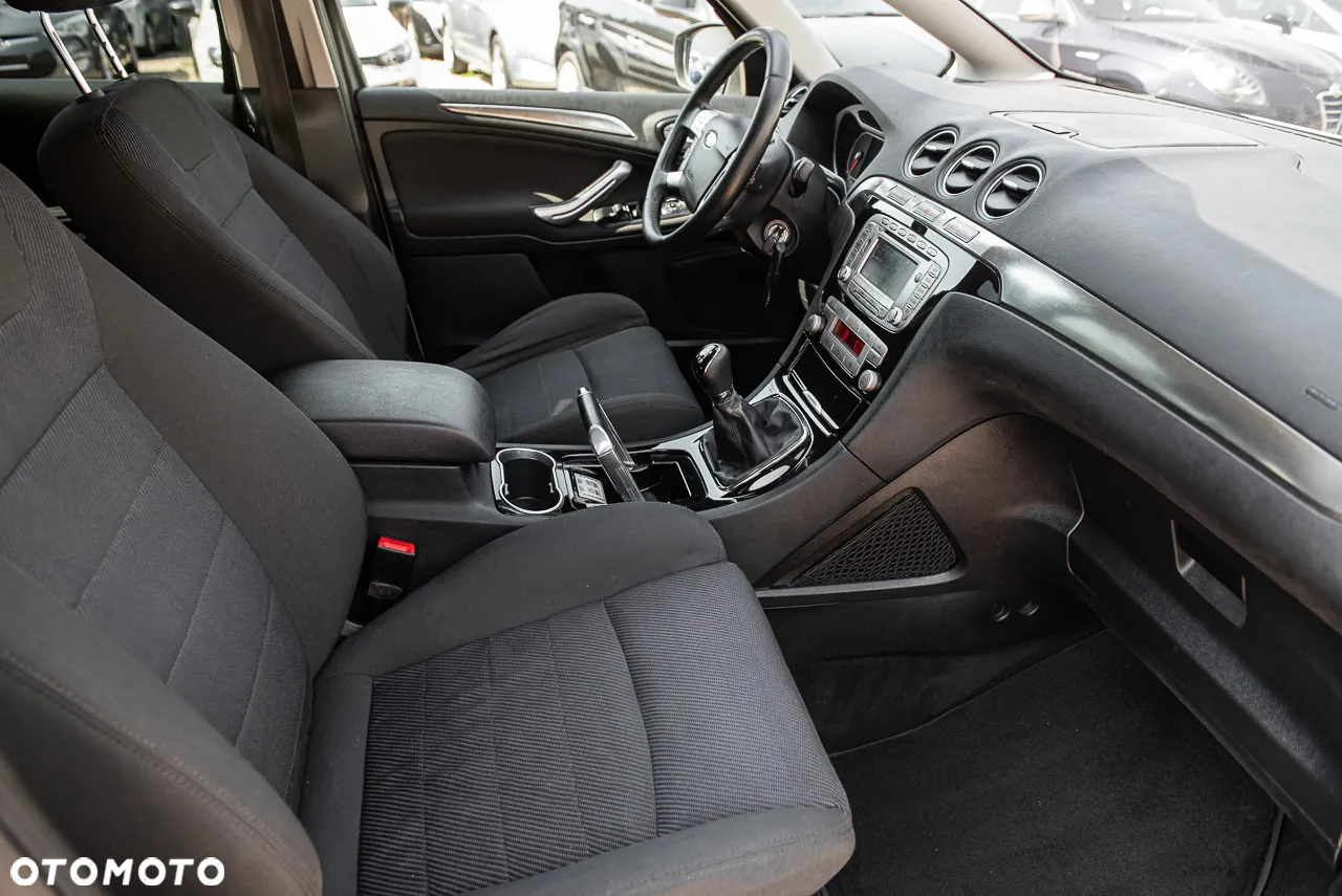 Ford S-Max 2.0 FF Titanium - 26