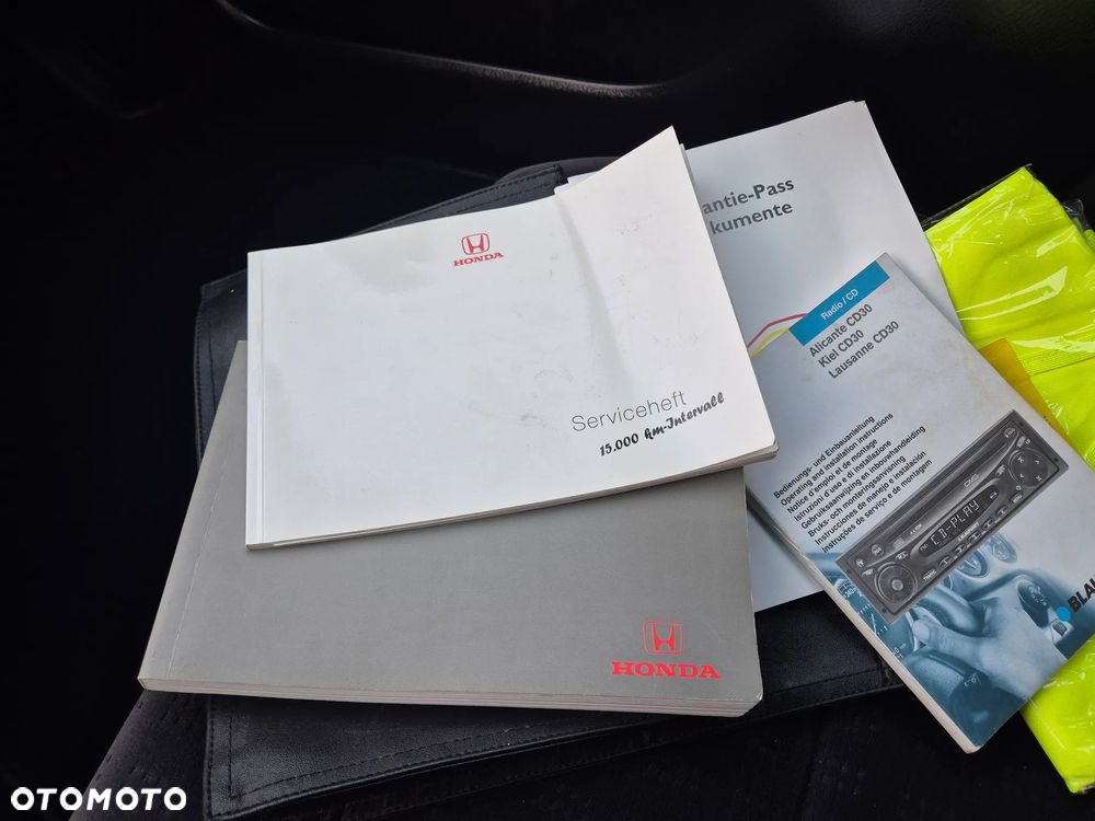 Honda Accord 1.8i LS - 22