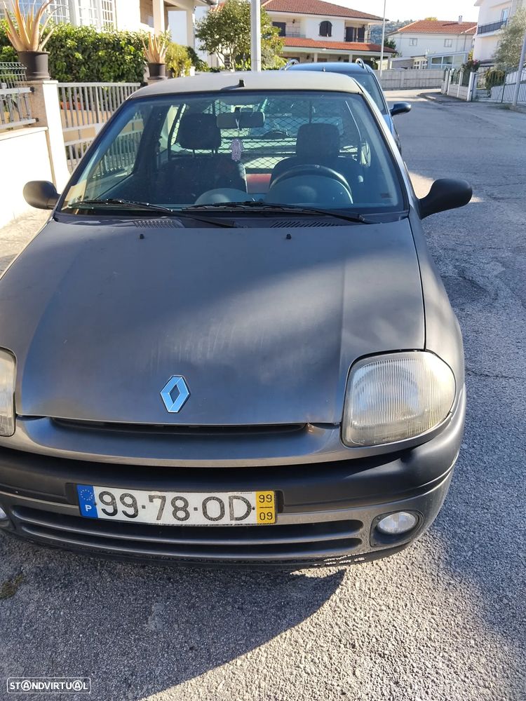 Renault Clio 1.9 D RN - 5