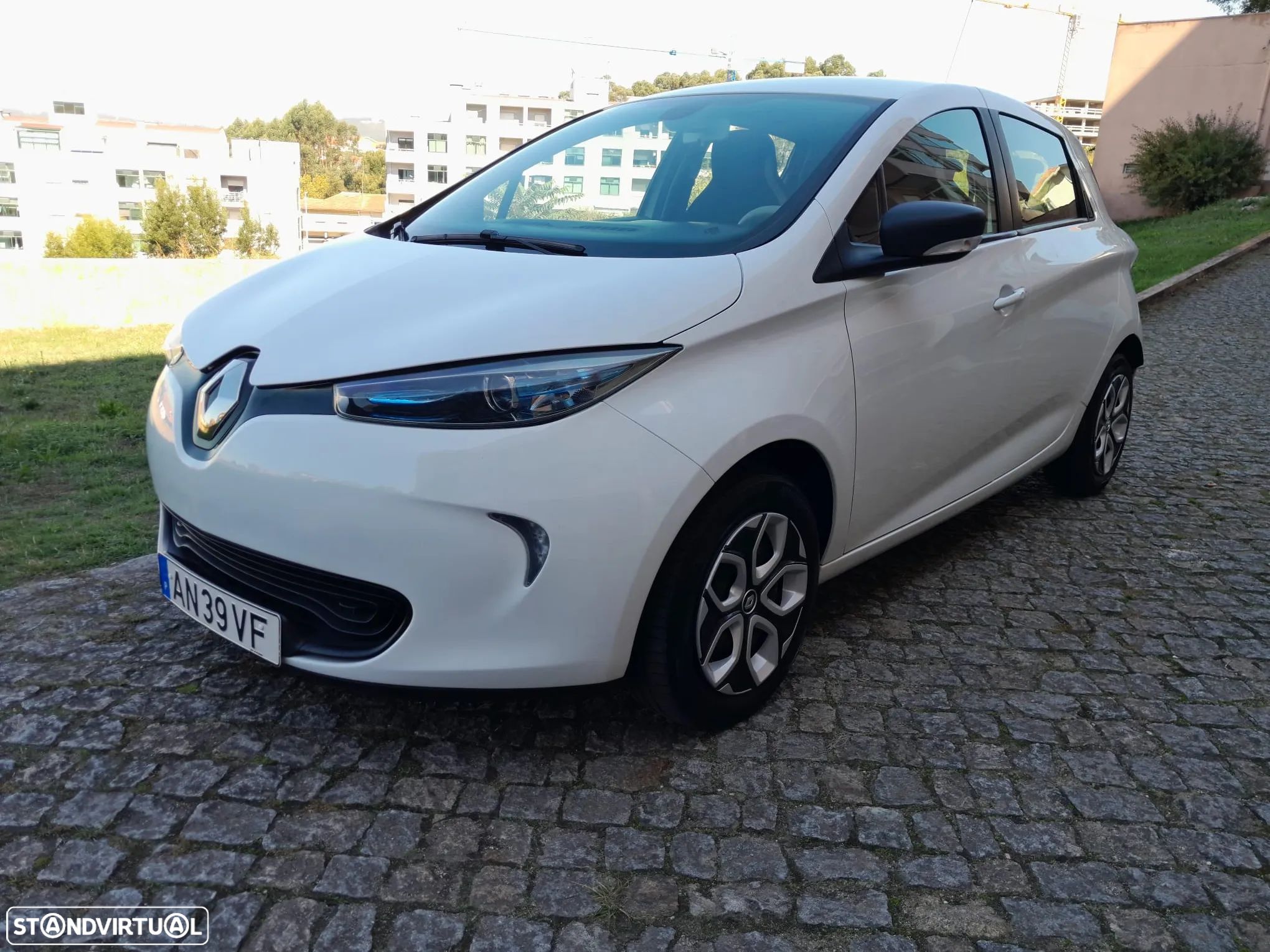 Renault Zoe (c/ Bateria) 41 kwh Life - 1