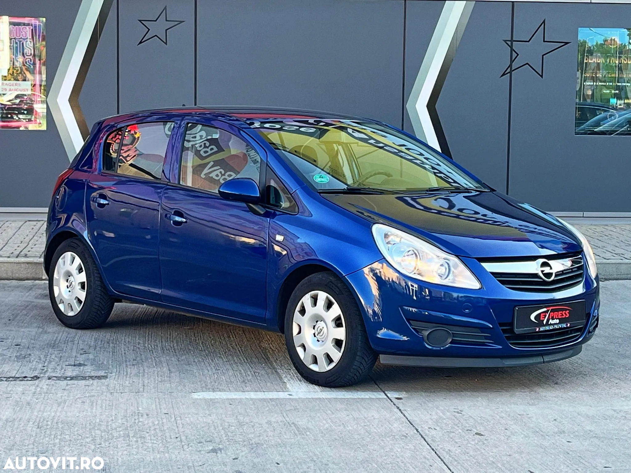 Opel Corsa 1.2i Easytronic Enjoy - 2