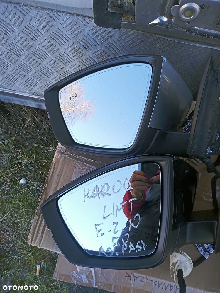 LUSTERKO Lewe  Prawe SKODA KAROQ różne funkcje asystent fotohrom - 11