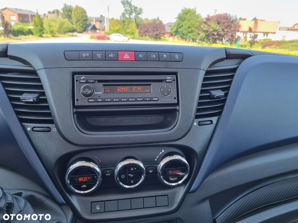 Iveco Daily 50-150 3.0 HPi 150KM 12-Palet Skrzynia dł 6.1 - 11