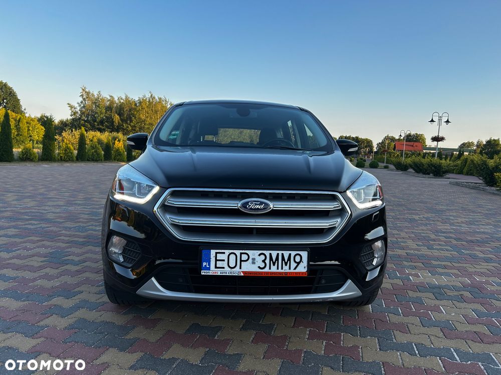 Ford Kuga 1.5 EcoBoost 4x4 Titanium - 4