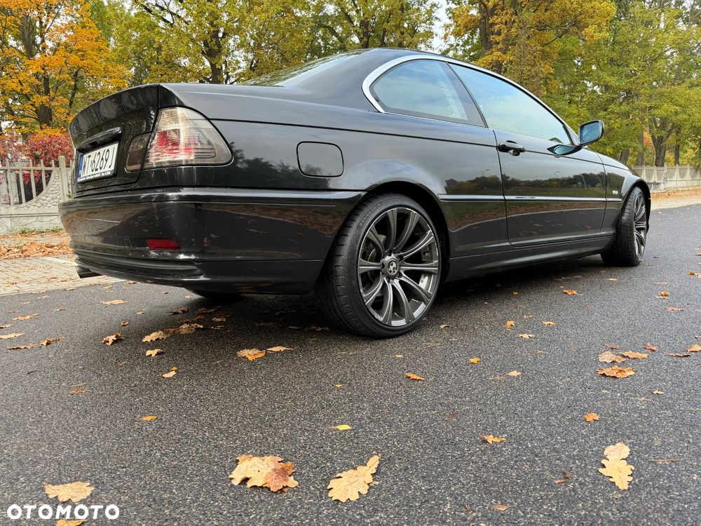 BMW Seria 3 2003 photo 4
