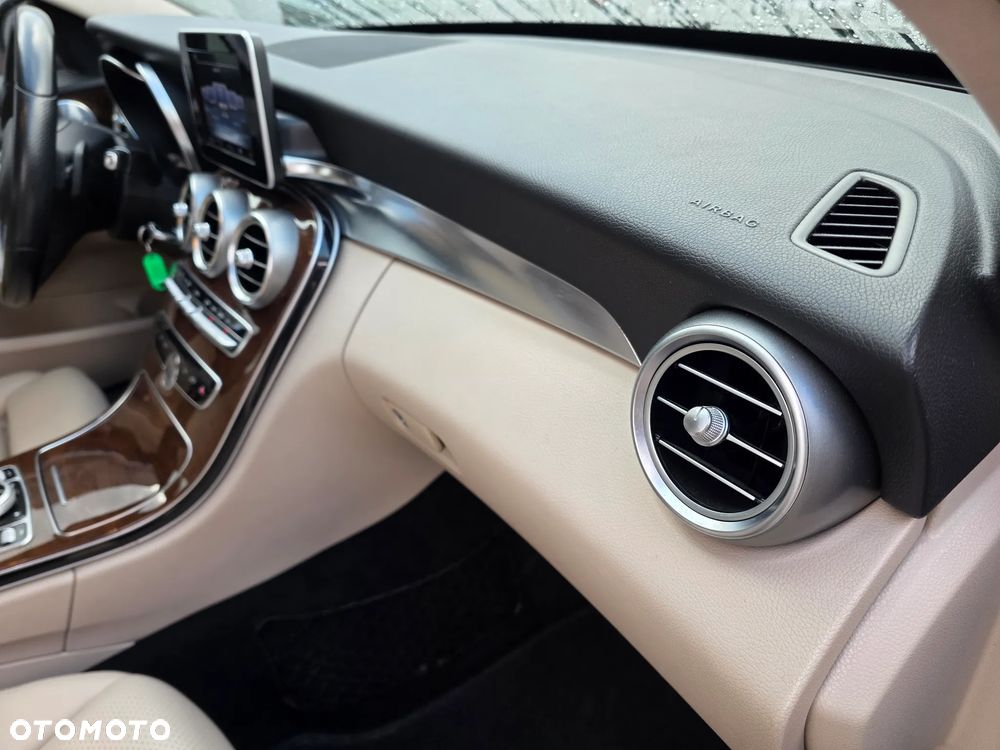 Mercedes-Benz Klasa C 300 7G-TRONIC Avantgarde - 13