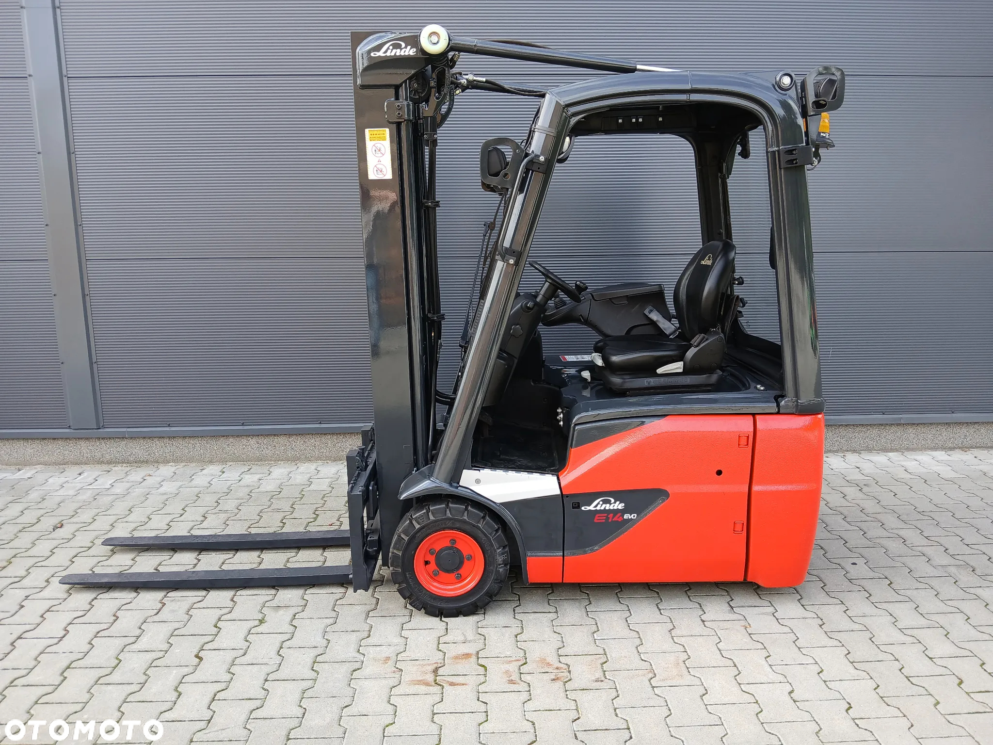Linde E14-02 - 9