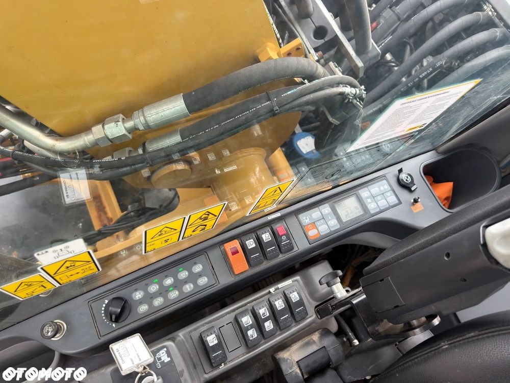 Caterpillar 313d - 8
