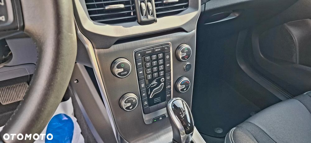 Volvo V40 D3 Geartronic Inscription - 17