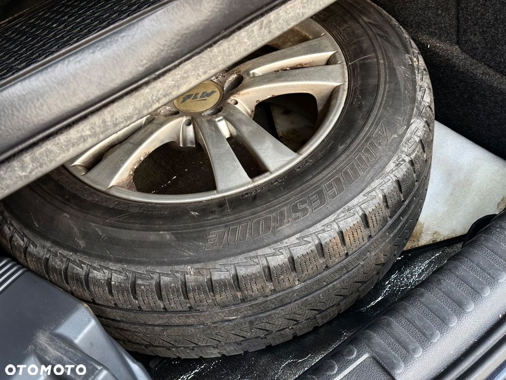Volkswagen Tiguan 2.0 TDI 4Mot R-Style DSG - 27