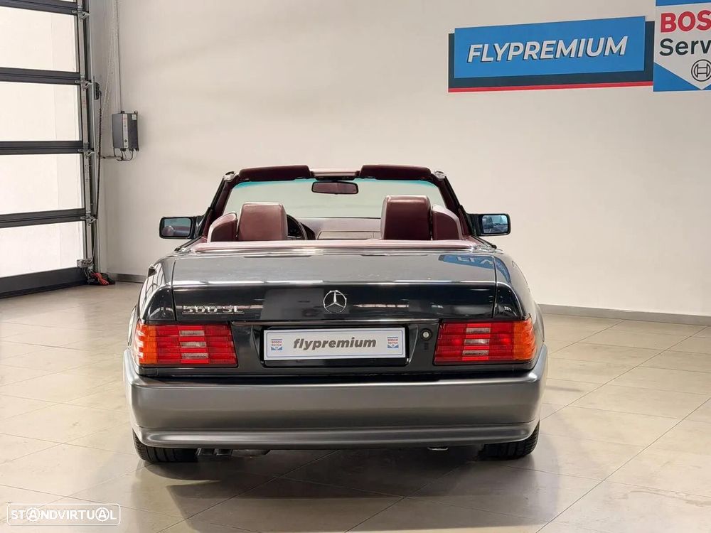 Mercedes-Benz SL 500 Standard - 40