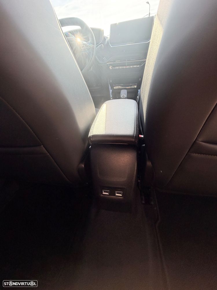 Peugeot 2008 PureTech 130 EAT8 Allure Pack - 19