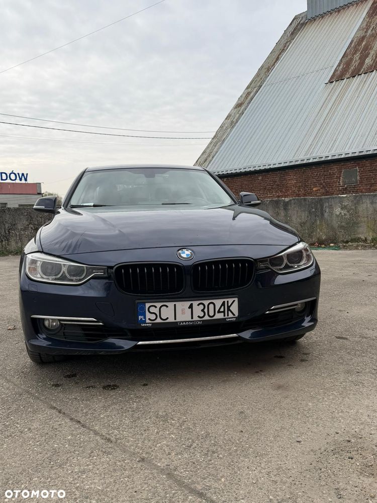 BMW Seria 3 328i Luxury Line - 4
