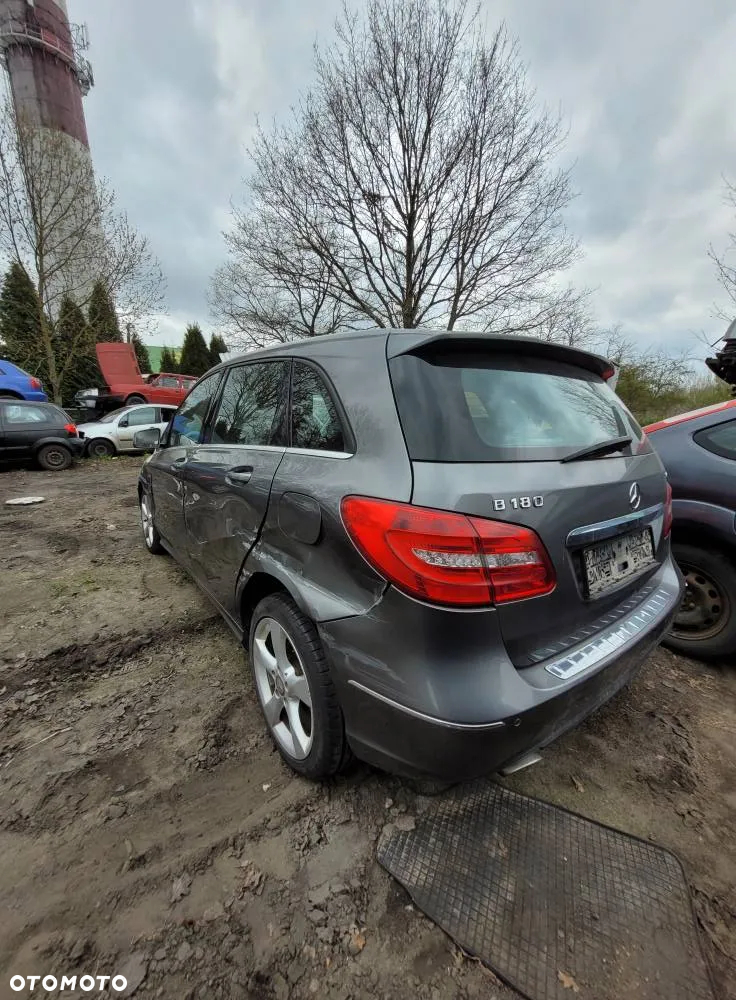 Części- Mercedes-benz b180 cdi 1796 80kW diesel  2012r. - 3
