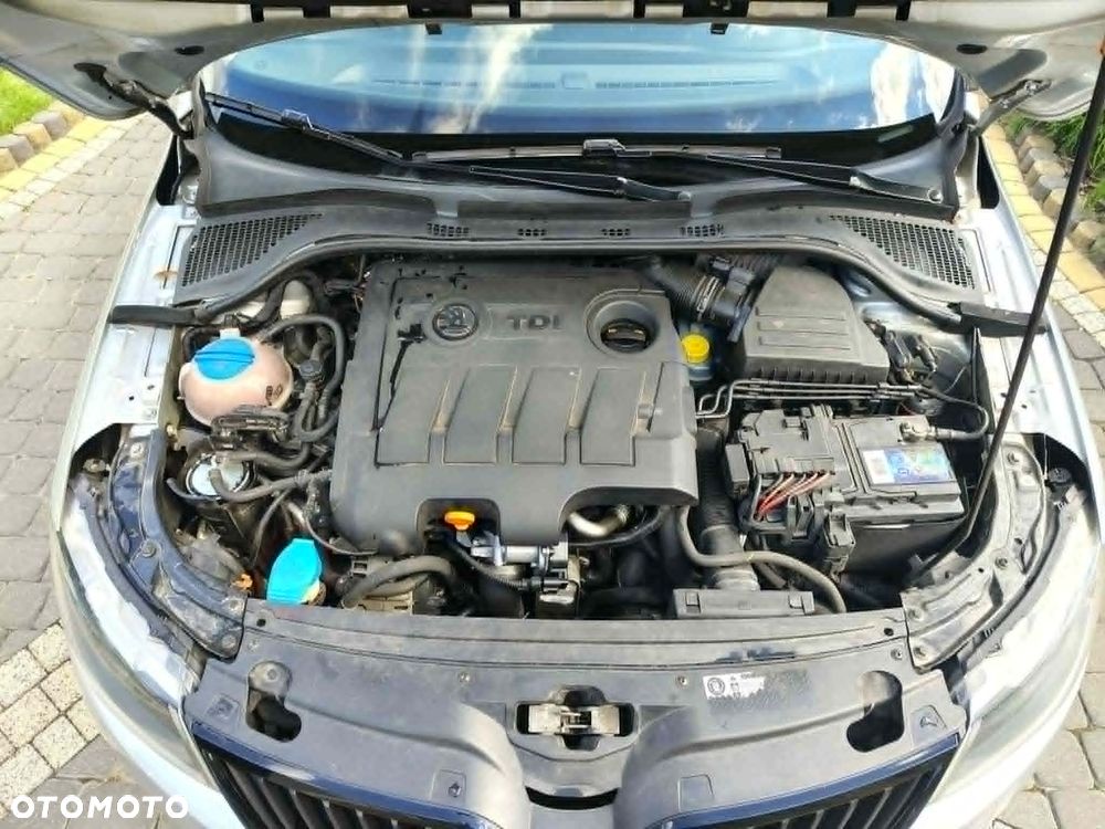 Skoda RAPID 1.6 TDI DPF Ambition - 17