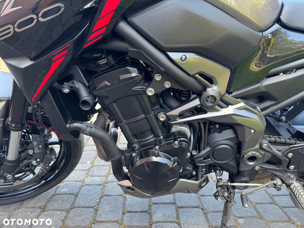 Kawasaki Z 900 - 15