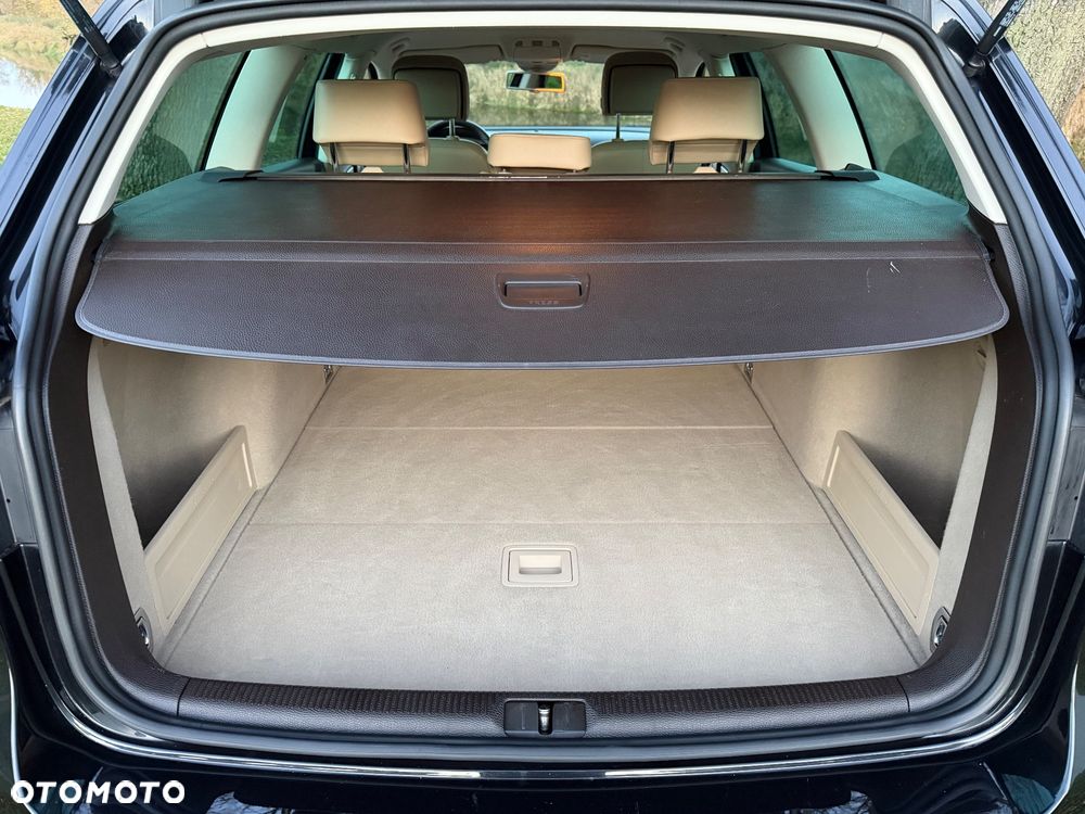 Volkswagen Passat - 22