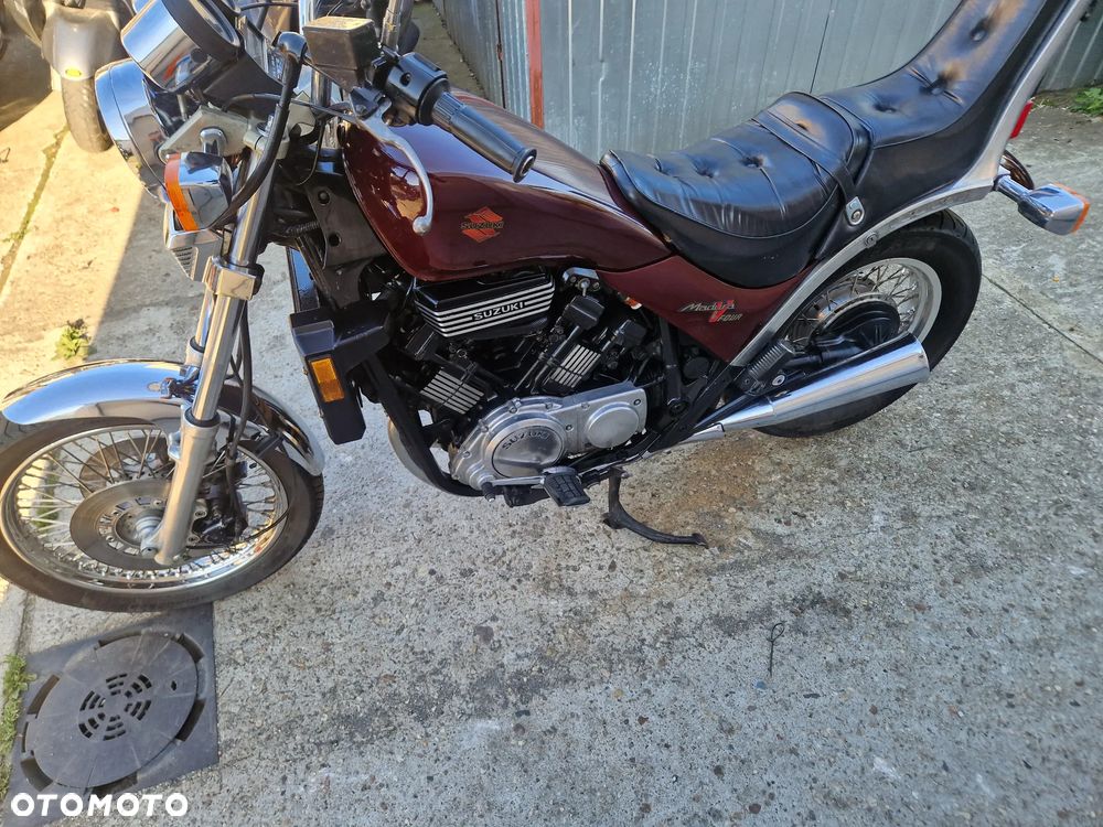 Suzuki GV - 5