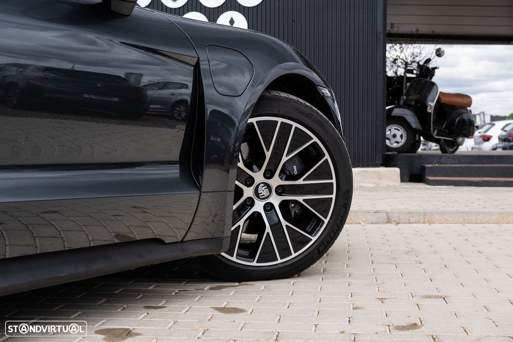 Porsche Taycan Bateria Performance Plus - 14