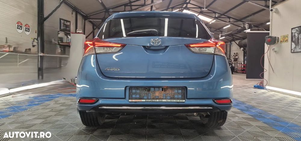 Toyota Auris - 5
